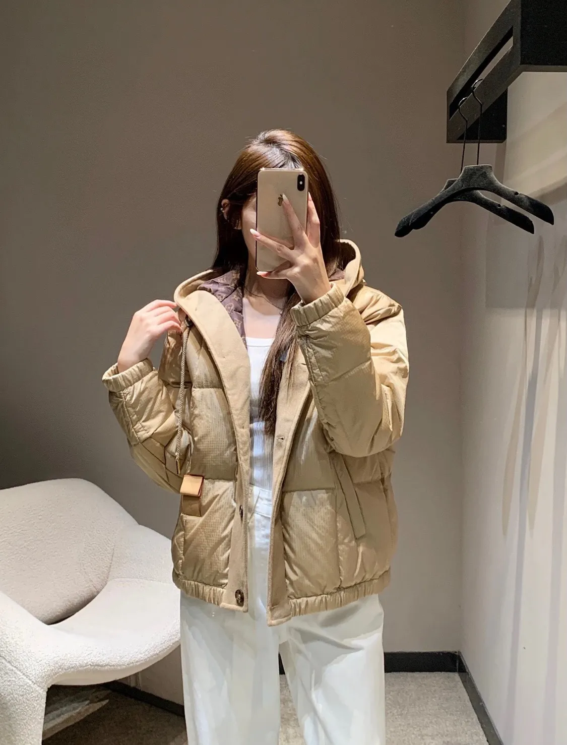 Louis Vuitton/Louis Vuitton embossed leather label fine plaid hooded down jacket